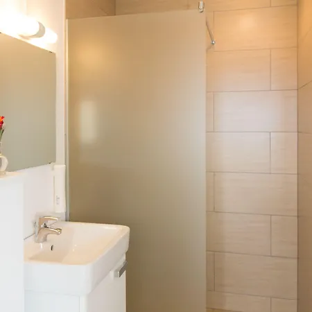 Lisboa Hotel 3*